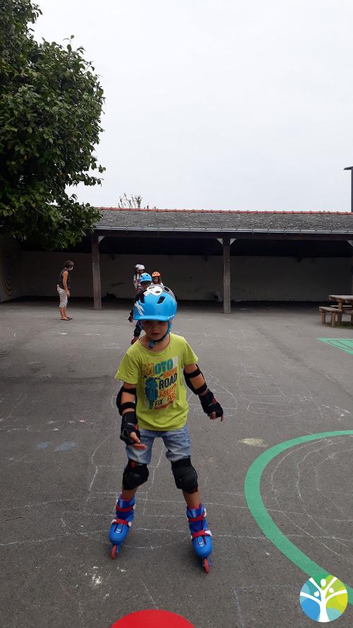 Activité rollers avec les CM